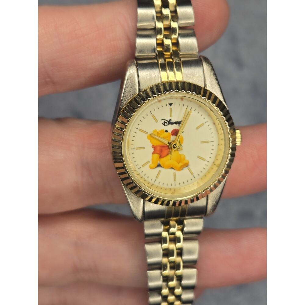 Vintage Disney Winnie the Pooh Stainless Steel Quartz Analog Wristwatch